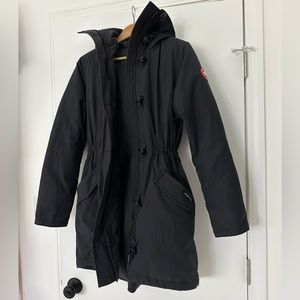 Canada Goose Rossclair dark navy with fur lining